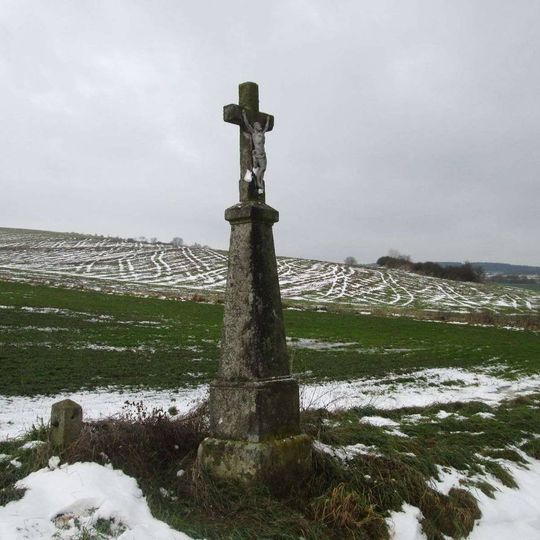 Kříž jihovýchodně od Čečovic