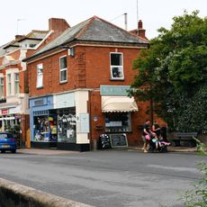 No 5 (Cannon Cottage) And No 6 (Sea Cottage)