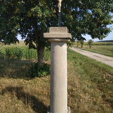 Kříž východně od Žichlic