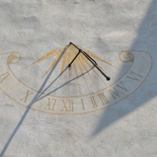 Mestská veža, hodiny slnečné