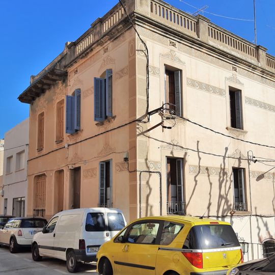 Casa a la plaça d'Ocata
