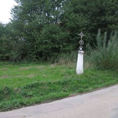 Kříž západně od Mrákova u silnice do Tlumačova