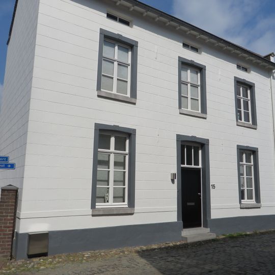 Singelstraat West 15, Stevensweert