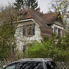 Haus Ernst-Ludwig-Allee 4