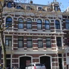 Dubbel bedrijfspand annex woonhuis in Neo-Renaissancestijl