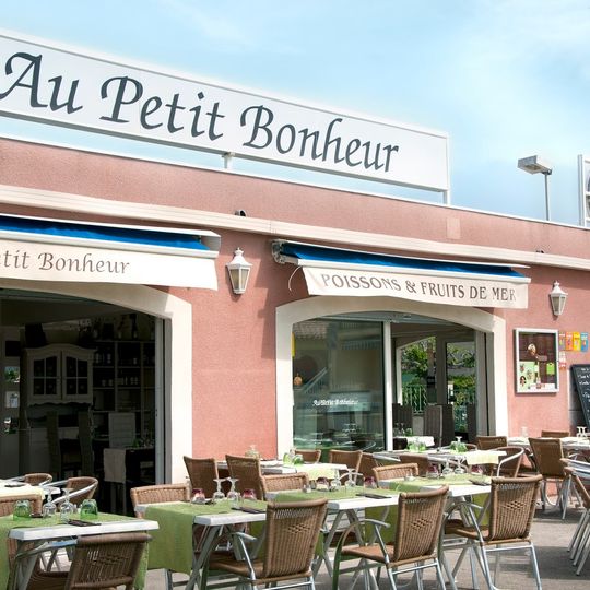 Au Petit Bonheur
