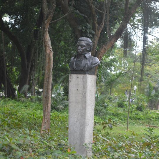 Mestre Valentim no Passeio Público