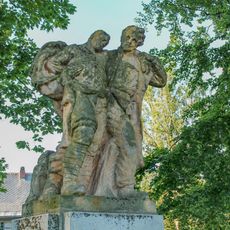 Pomník padlým v Malé Moravě na návsi