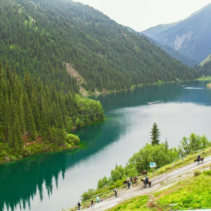 Niższe Jezioro Kolsai