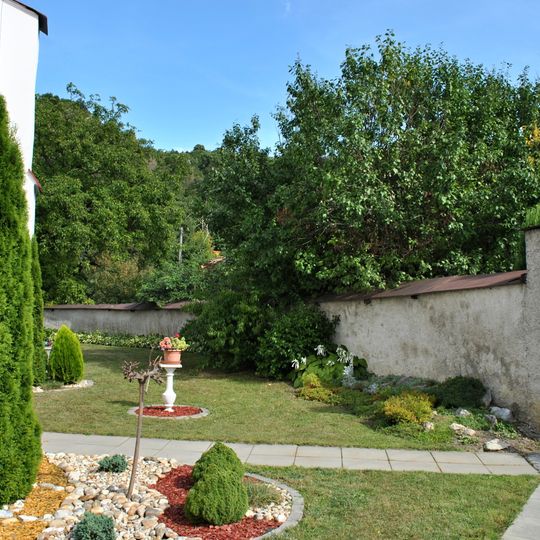 Kostol sv. Jakuba staršieho s opevnením, múr hradbový