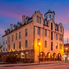 Arlington Hotel