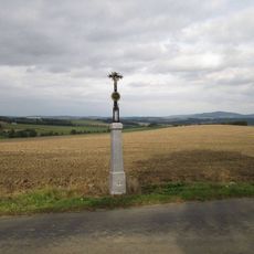Kříž severně od Tlumačova u rozcestí
