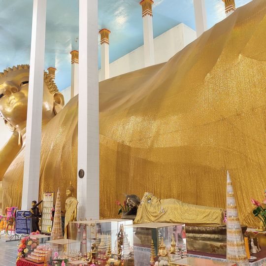 Wat Saphan Lueak