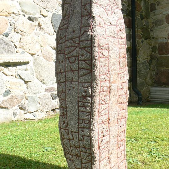 Östergötlands runinskrifter 201