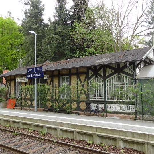 Bad Salzhausen station