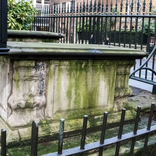 Monument To Richard Price, East Enclosure