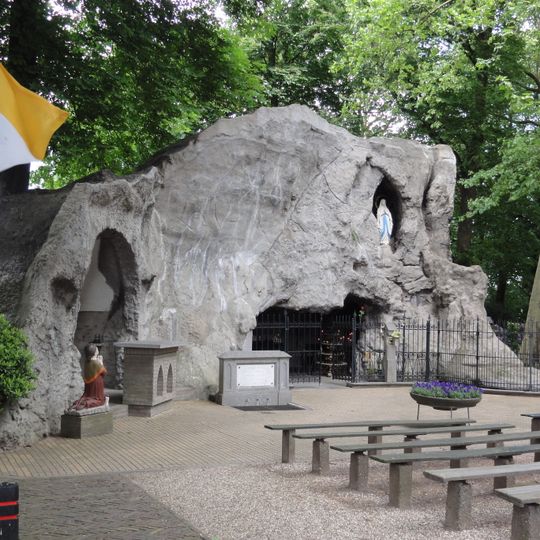 Lourdesgrot