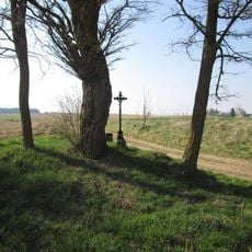 Kříž jižně od Bořetína