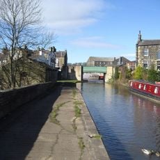 Leeds And Liverpool Canal Aqueduct Over Hainsworth Road And Silsden Beck