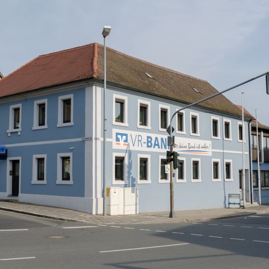 Adi-Dassler-Straße 2