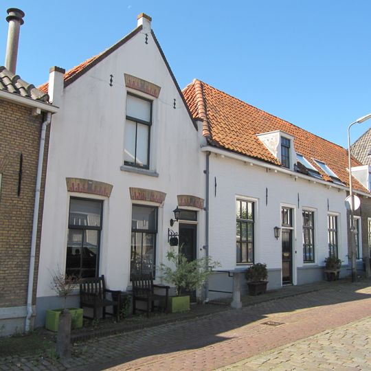 Kerkstraat 12, Geervliet