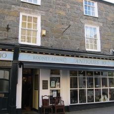 No.10 Penlan Street (Rodney Adams Antiques)