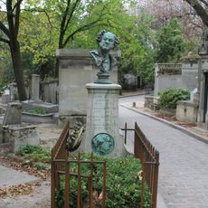 Grave of Noël