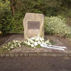 Monument aan de Zuiderzeestraatweg