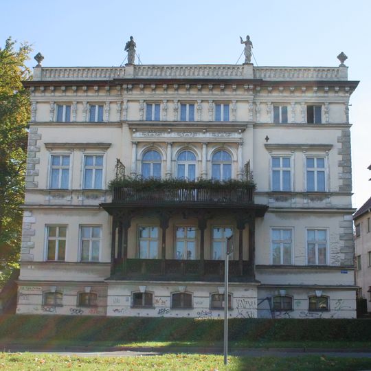 1 Wojska Polskiego Avenue, Jelenia Góra