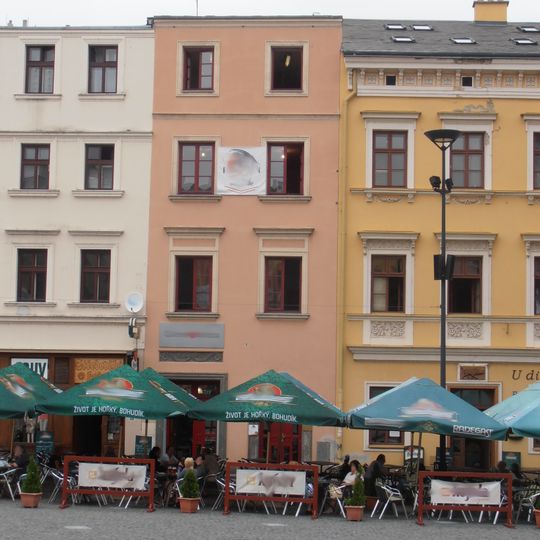 Dolní náměstí 13