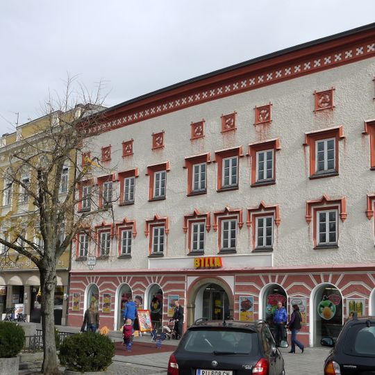 Wohn- und Geschäftshaus, ehem. Braugasthof