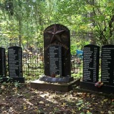 Братская могила советских воинов, погибших в борьбе с фашистами (Рождествено)