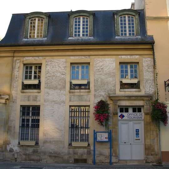 Immeuble, 6 place de l'Église-Saint-Louis-Saint-Nicolas
