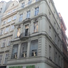 Wohn- und Geschäftshaus