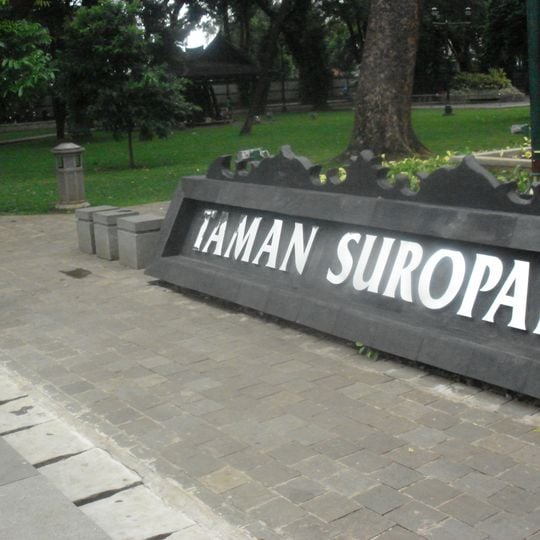 Taman Suropati