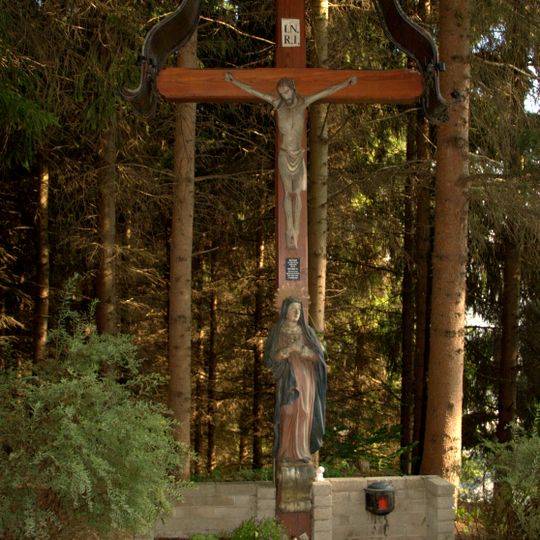 Kruzifix und Marienfigur, Straßgang