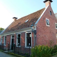 Burg. Brouwersstraat 8