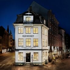 Ravhuset