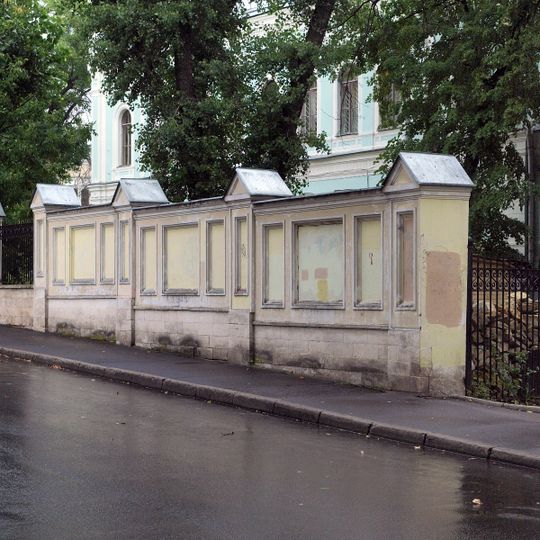 Ограда с воротами