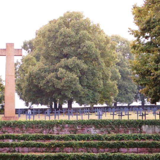 Deutscher Soldatenfriedhof Brieulles-sur-Meuse