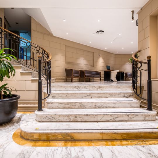 Exe Hotel Colón