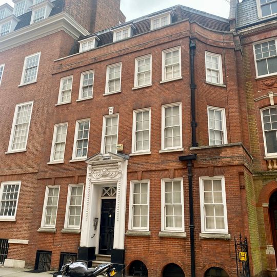 9, Little College Street Sw1