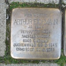 Stolperstein en memoria de Arthur Eichmann