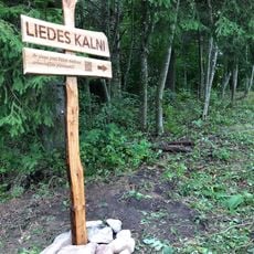 Liedes kalni