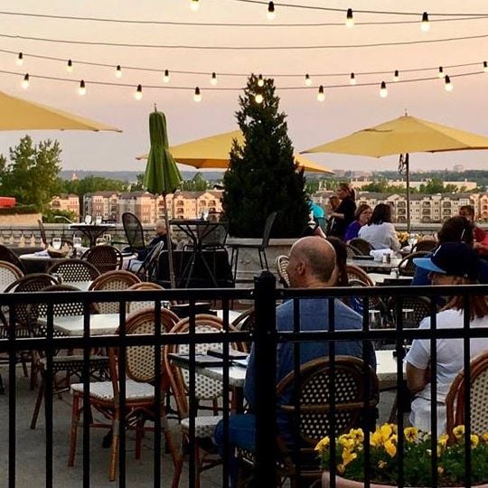 Trezo Mare Restaurant & Lounge