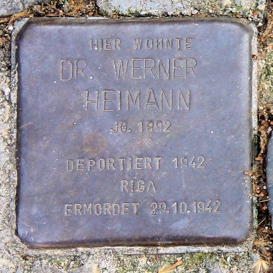 Stolperstein dedicated to Dr. Werner Heimann