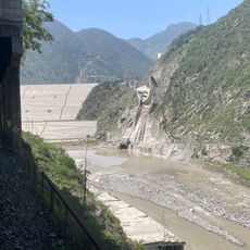 瀑布沟水力発電所