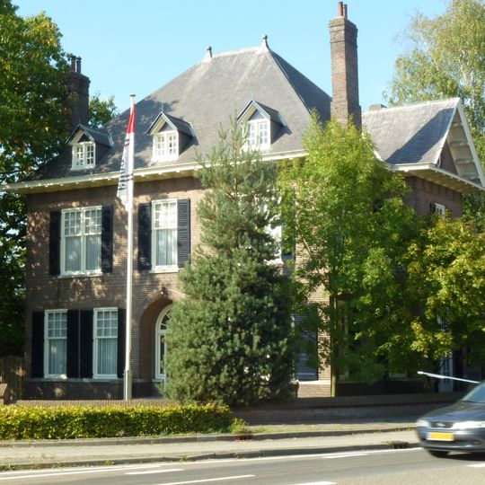 Herenhuis "Villa Louise"