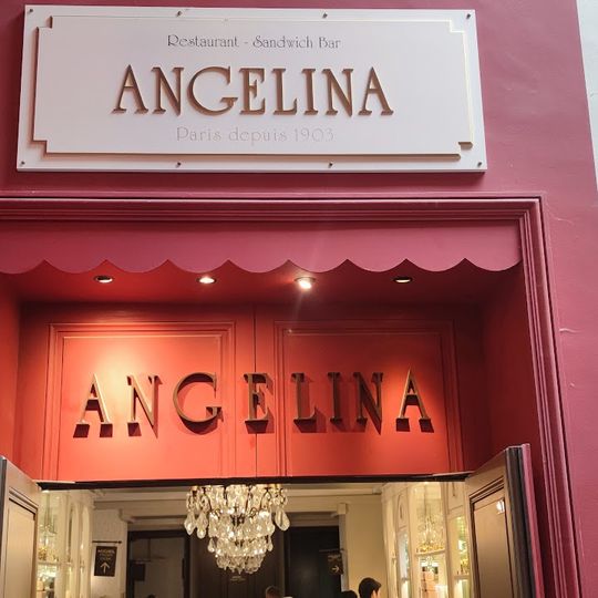 Angelina Paris