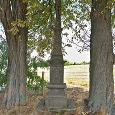 Kříž ve Studené Loučce u motorestu